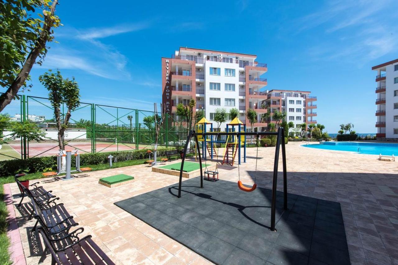 Gt Riviera Fort Beach Apartments Равда Екстер'єр фото